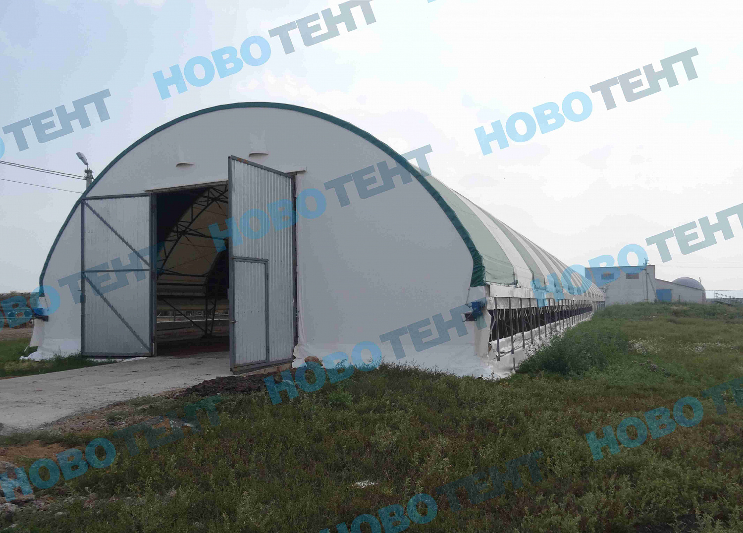Сдан в эксплуатацию каркасно-тентовый телятник